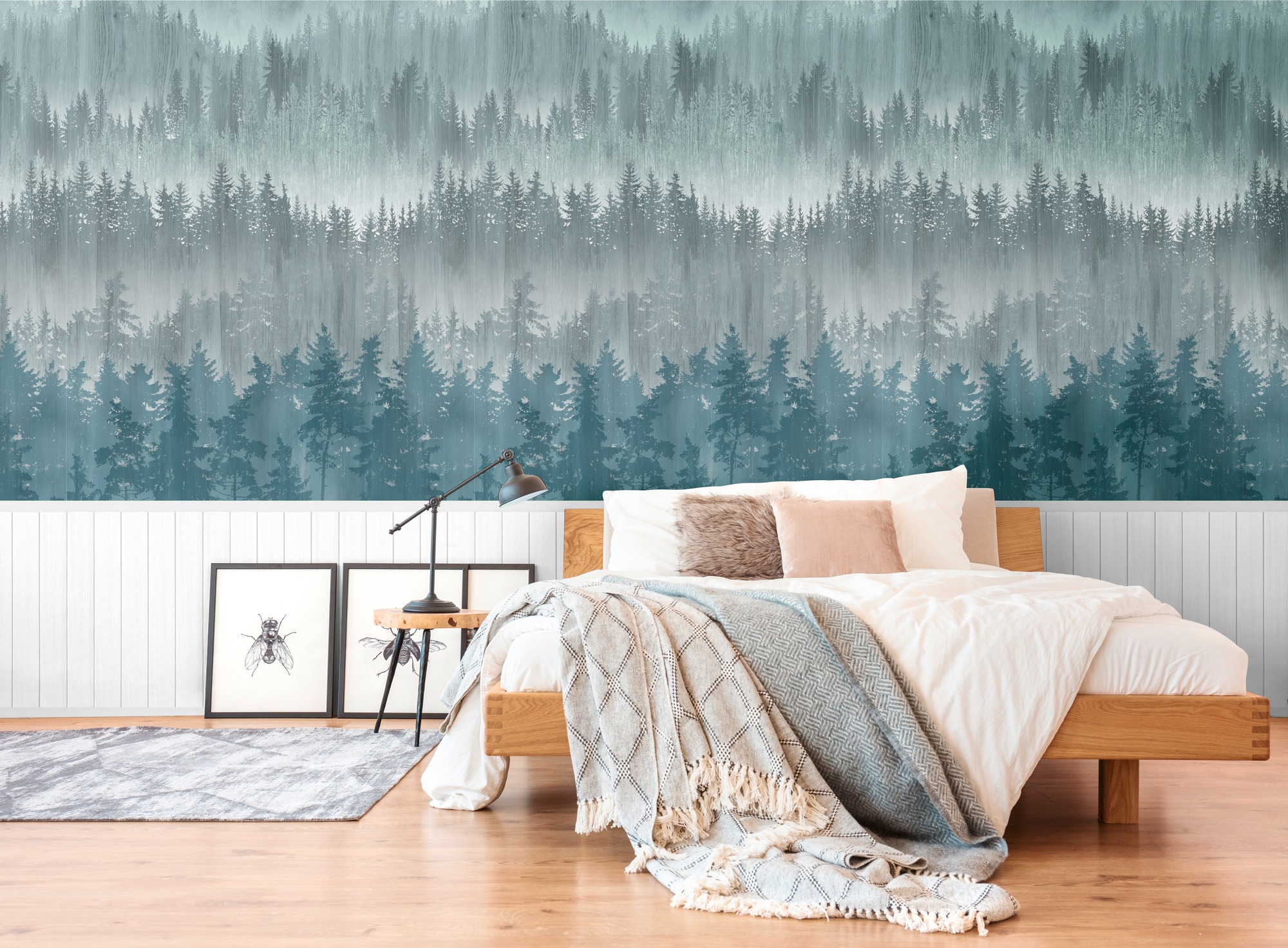 Bedsheets,On,Wooden,King-size,Bed,Against,White,Wall,In,Spacious